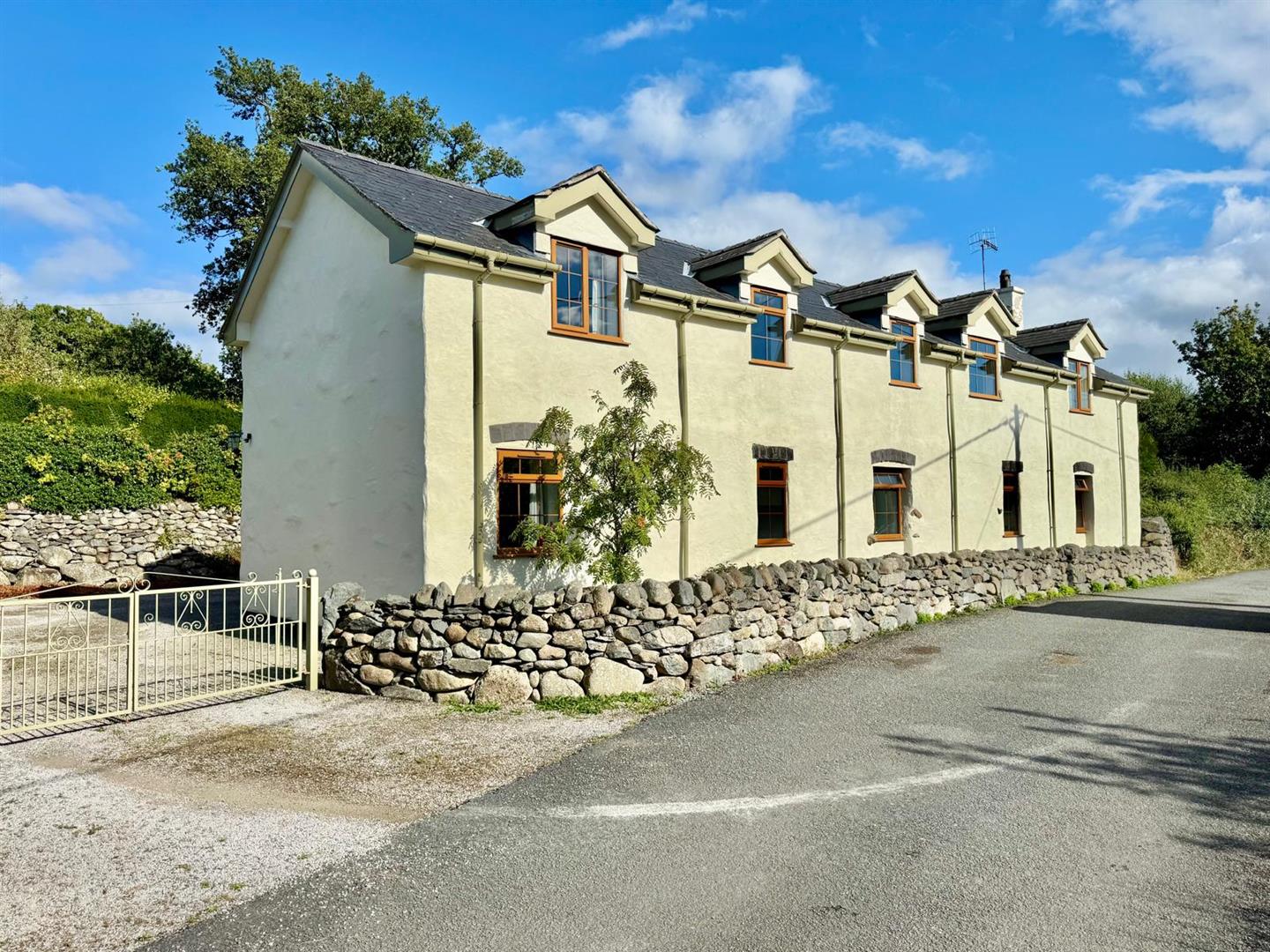Tyn-Y-Groes, Conwy
